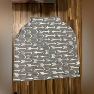 nursing cover/car seat cover